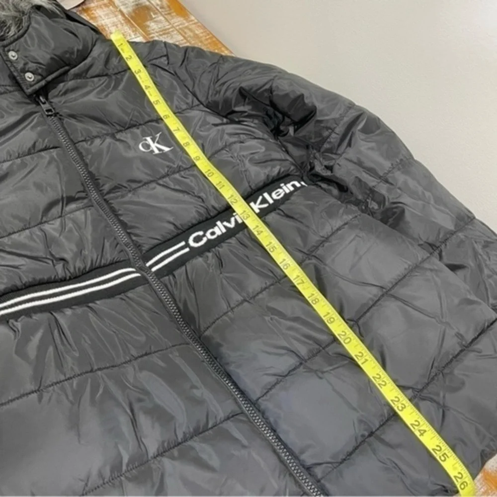 Calvin Klein girl Hooded Black Puffer Jacket With Fleece Lining Down Size XL/16